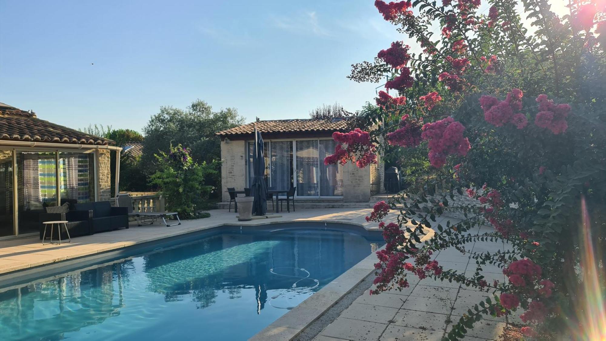 Appartements Dans Villa Privee Avec Piscine, Jardin, Parking Clos, Wifi, Climatisation Meyreuil Εξωτερικό φωτογραφία