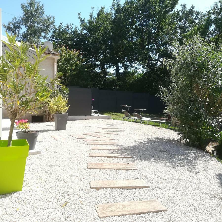Appartements Dans Villa Privee Avec Piscine, Jardin, Parking Clos, Wifi, Climatisation Meyreuil Εξωτερικό φωτογραφία