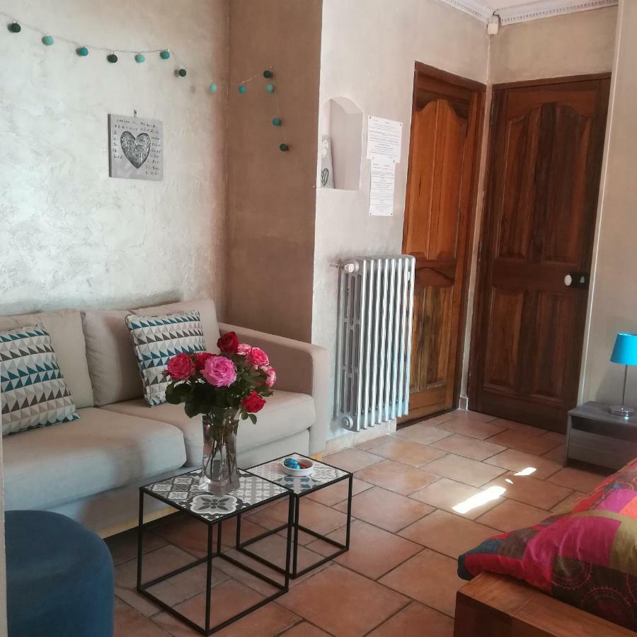 Appartements Dans Villa Privee Avec Piscine, Jardin, Parking Clos, Wifi, Climatisation Meyreuil Εξωτερικό φωτογραφία