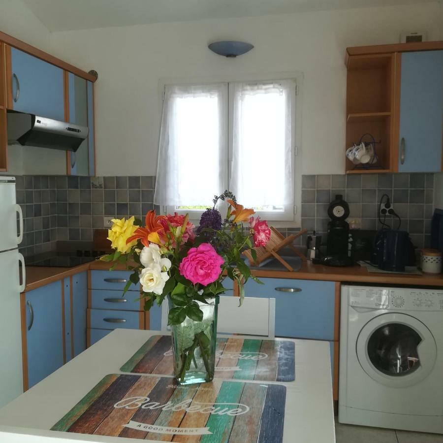 Appartements Dans Villa Privee Avec Piscine, Jardin, Parking Clos, Wifi, Climatisation Meyreuil Εξωτερικό φωτογραφία