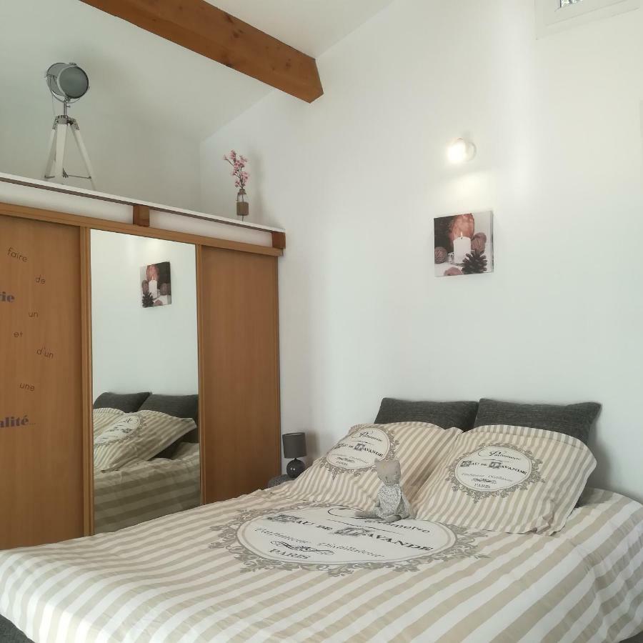 Appartements Dans Villa Privee Avec Piscine, Jardin, Parking Clos, Wifi, Climatisation Meyreuil Εξωτερικό φωτογραφία
